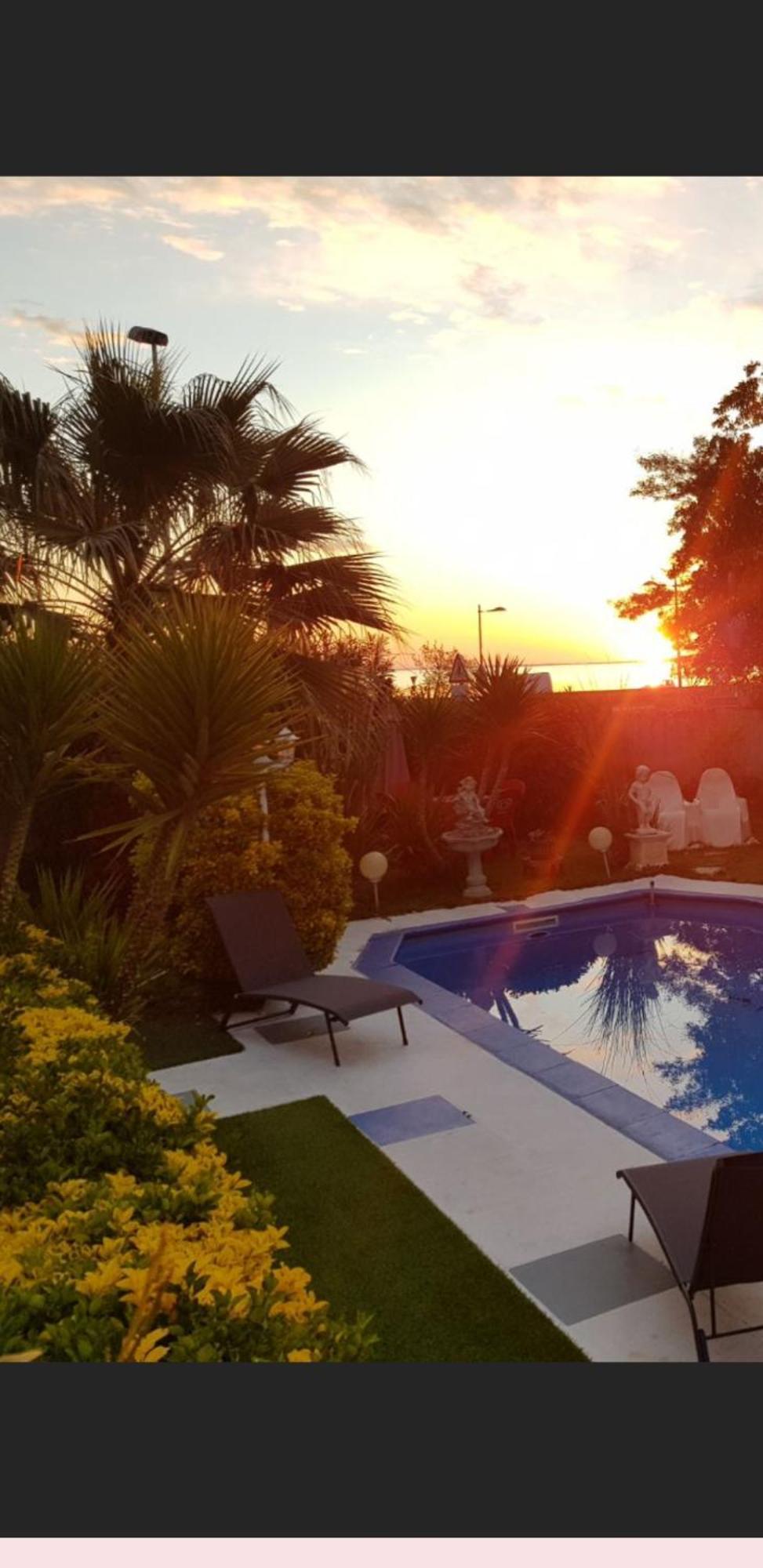 Suite-Junior -Villa Helene - Montpellier Sud - Aeroport- Piscine Privee-2Mn Des Plages Pérols Buitenkant foto