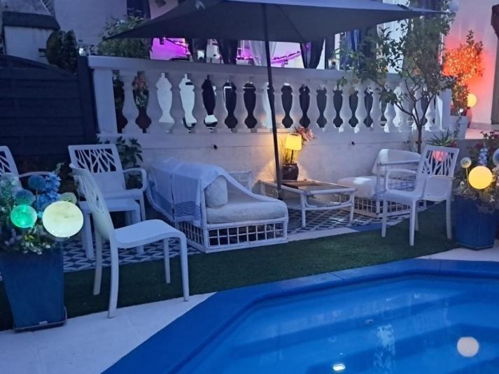 Suite-Junior -Villa Helene - Montpellier Sud - Aeroport- Piscine Privee-2Mn Des Plages Pérols Buitenkant foto