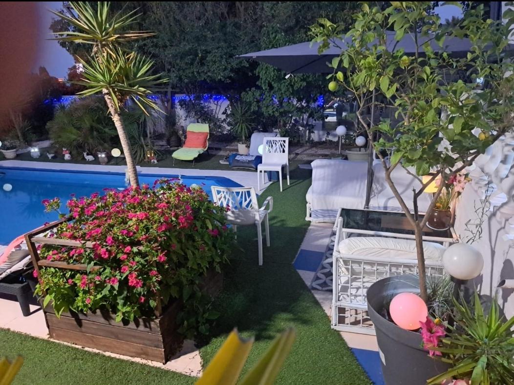 Suite-Junior -Villa Helene - Montpellier Sud - Aeroport- Piscine Privee-2Mn Des Plages Pérols Buitenkant foto